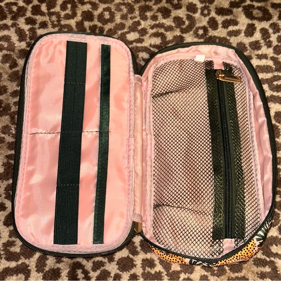 Tech Organizer - Picture 3 of 3